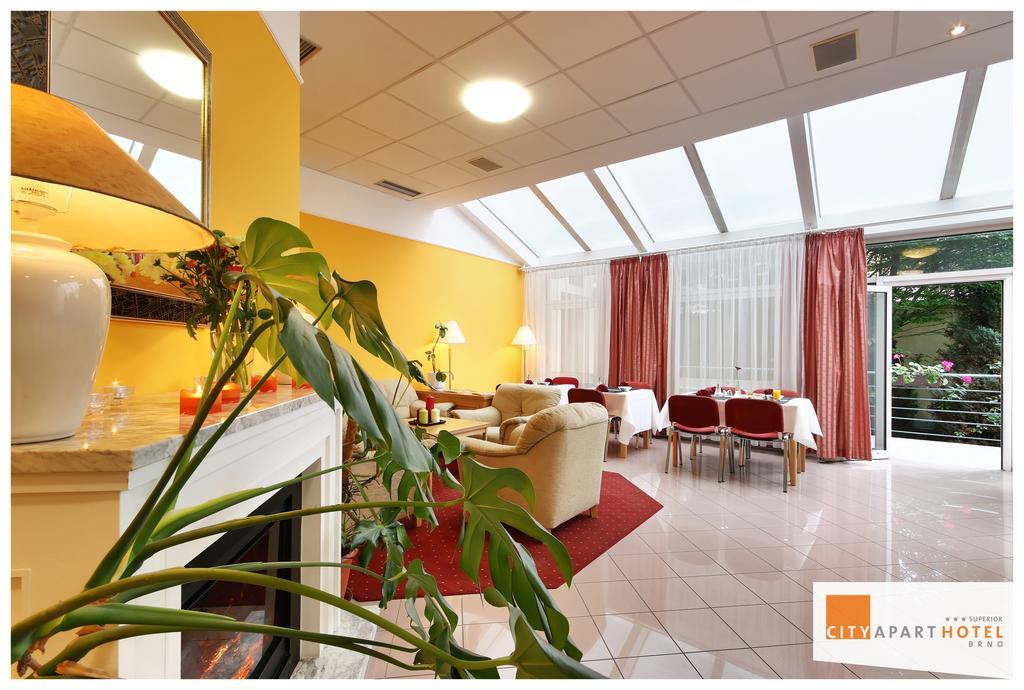 City Apart Hotel Брно Екстер'єр фото