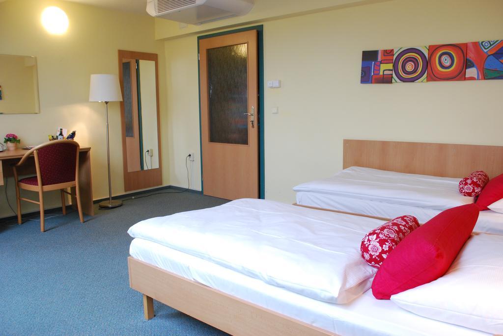 City Apart Hotel Брно Екстер'єр фото
