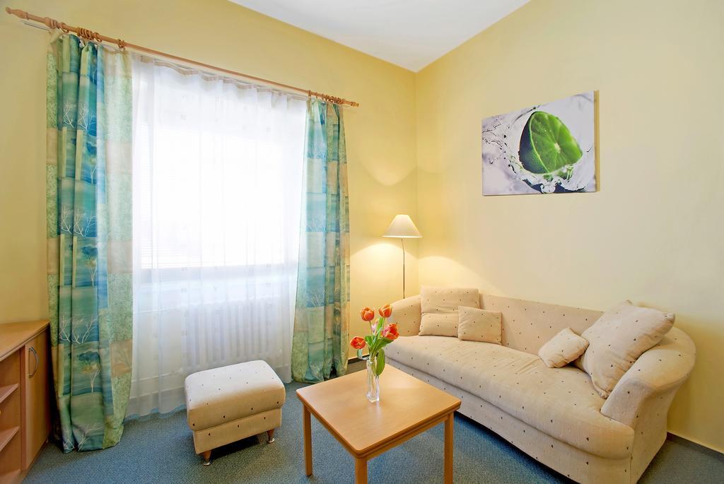 City Apart Hotel Брно Екстер'єр фото