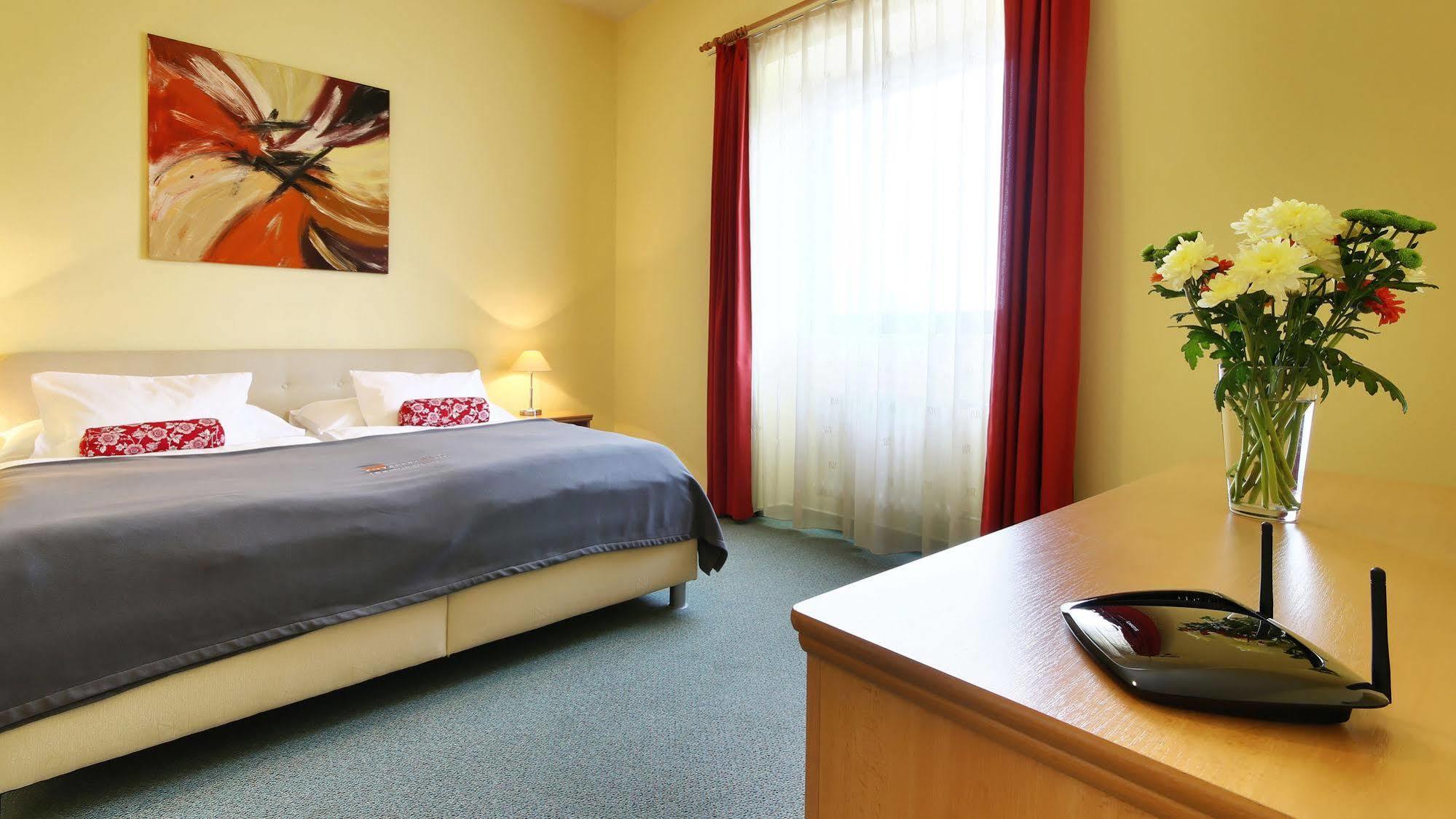 City Apart Hotel Брно Екстер'єр фото
