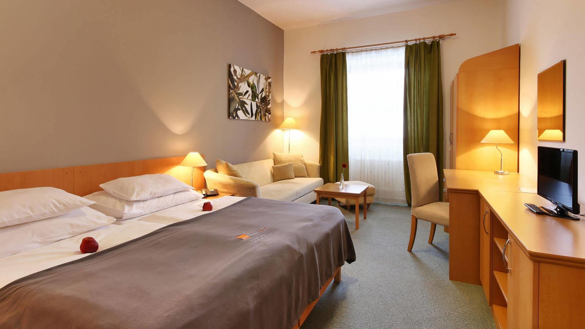 City Apart Hotel Брно Екстер'єр фото