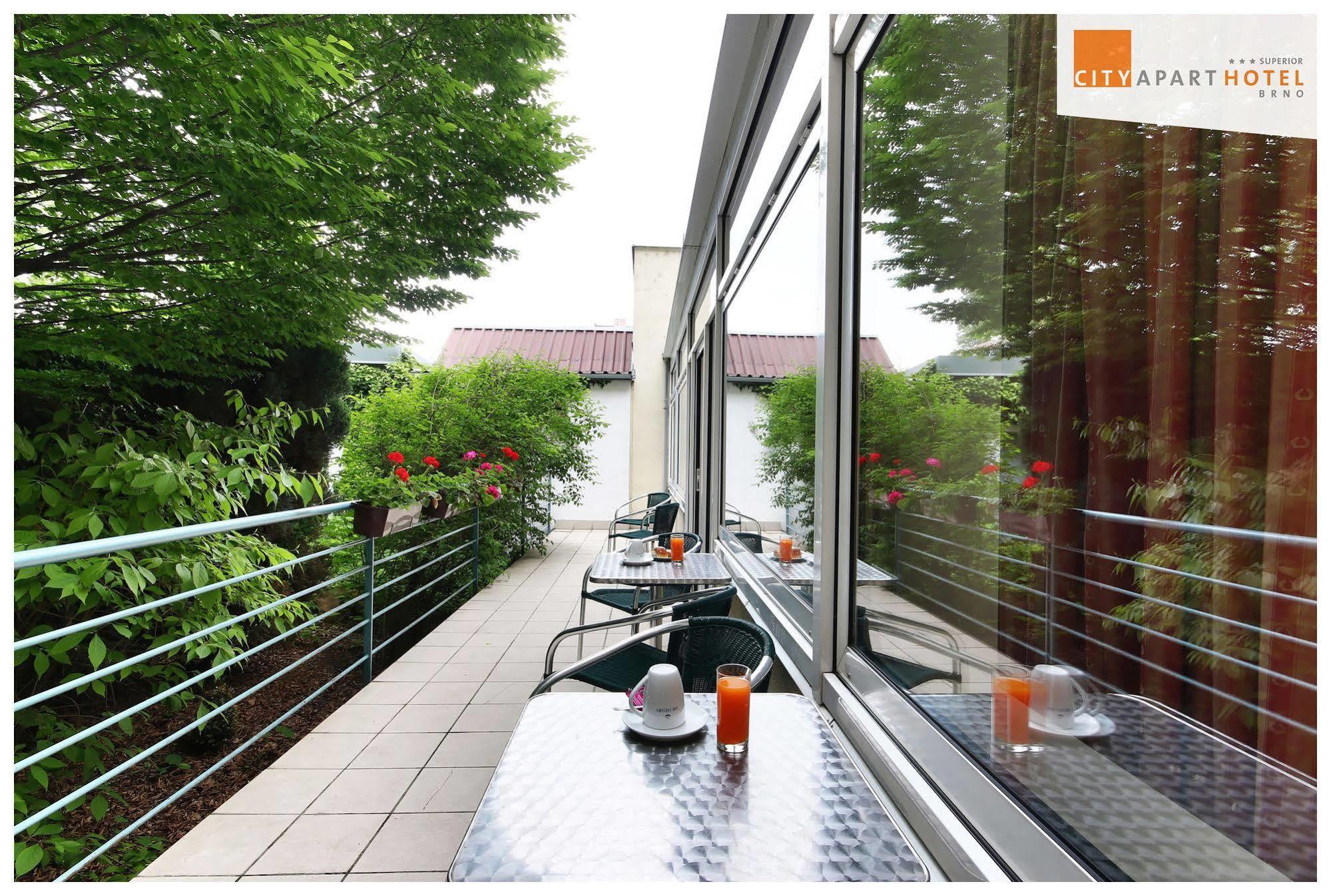 City Apart Hotel Брно Екстер'єр фото