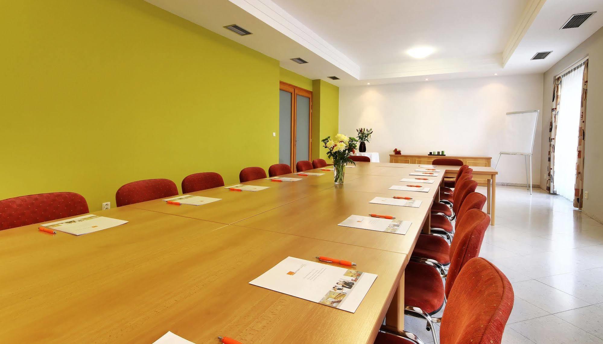 City Apart Hotel Брно Екстер'єр фото